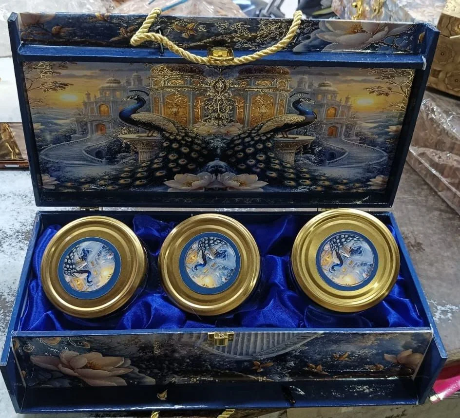 Peacock print gift box with 3 jars