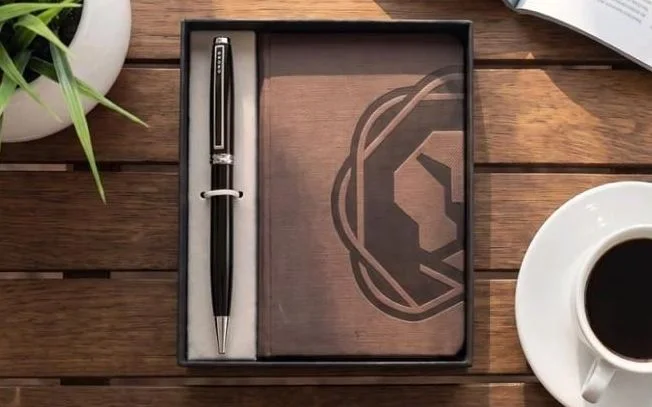 Ashford pen and A6 notebook gift set